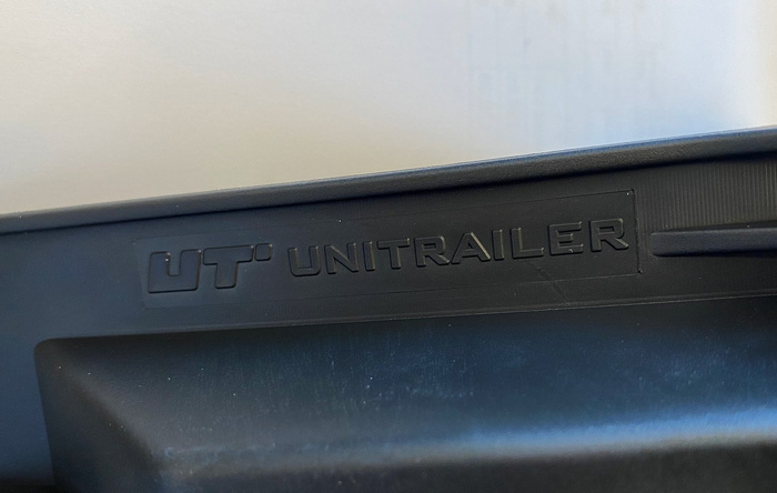 Canto de canto protegendo as correias de transporte UNITRAILER